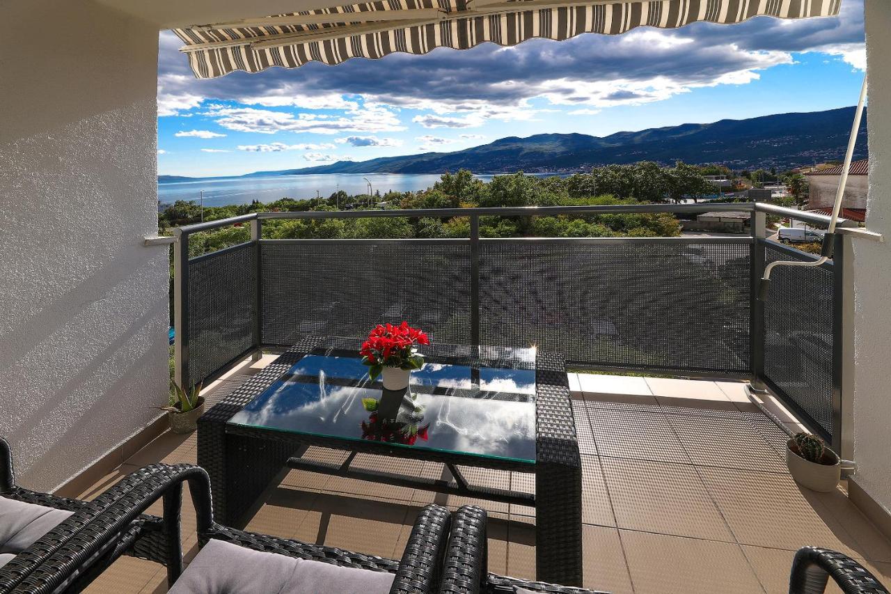 Apartment Leon - Sea View Rijeka Eksteriør billede