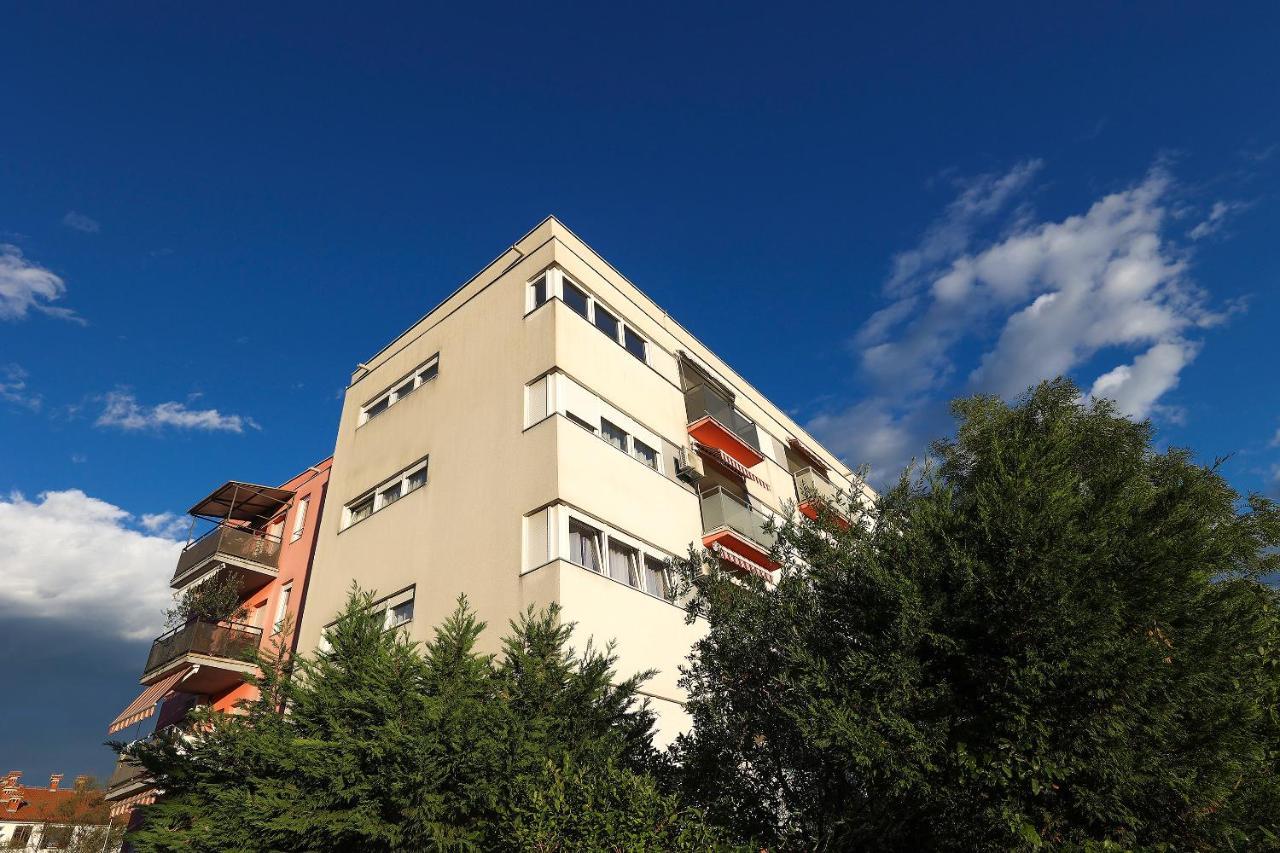 Apartment Leon - Sea View Rijeka Eksteriør billede